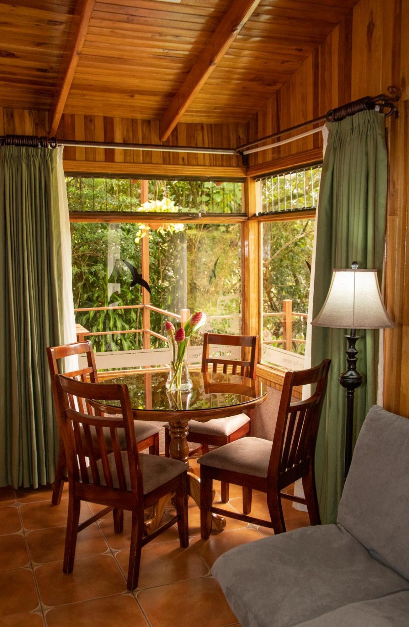 Los Pinos Cabins & Reserve Monteverde Exteriör bild