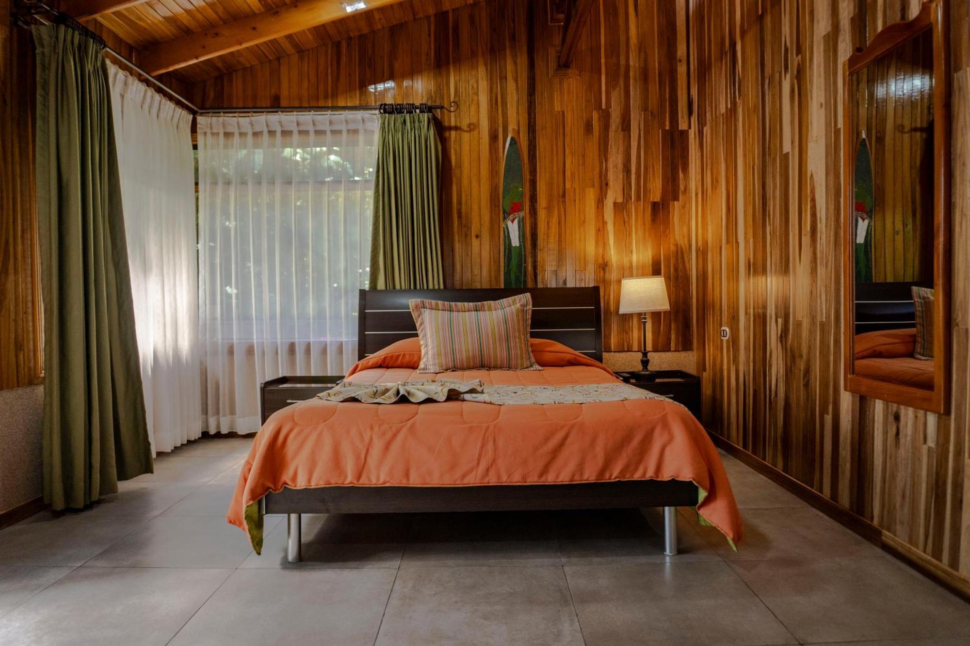Los Pinos Cabins & Reserve Monteverde Rum bild